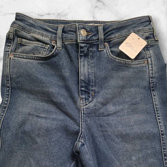 Free People Blue Jeans Size 28 NWT - Picture 2 of 8